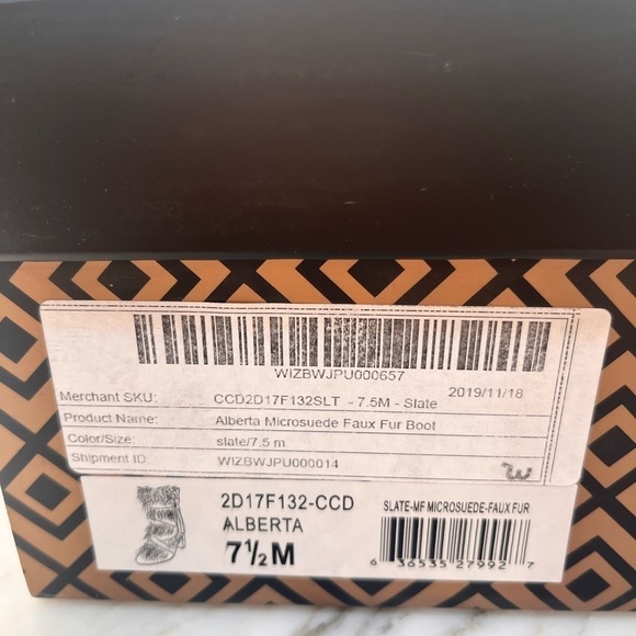 New! Women's Charles By Charles David Alberta Gray Microsuede Faux Fur Boot - Picture 13 of 14